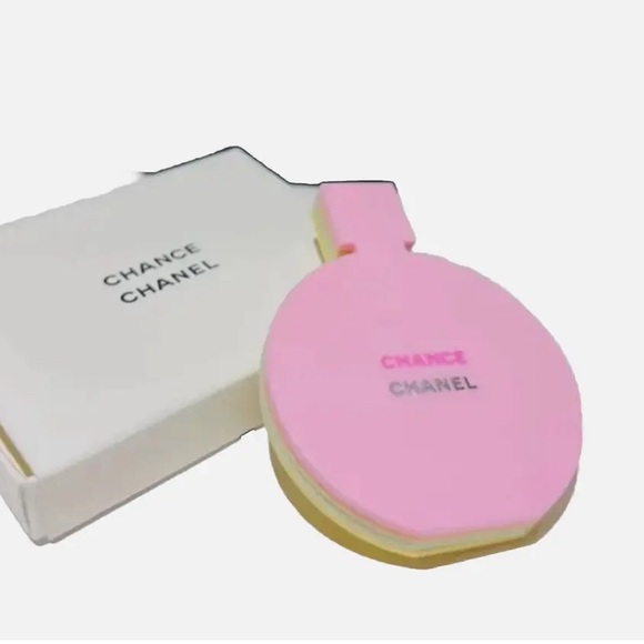 CHANEL Chance Beauty Makeup 3 Mirror novelty set - Picture 8 of 10